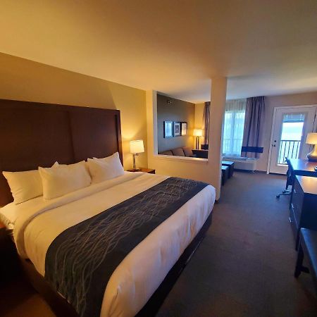 Comfort Inn & Suites Munising-Lakefront Eksteriør billede