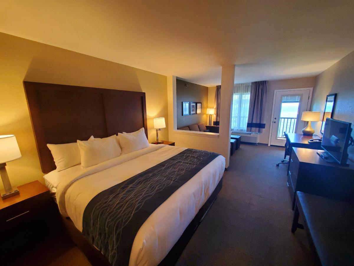 Comfort Inn & Suites Munising-Lakefront Eksteriør billede
